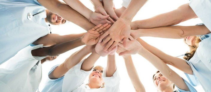 Médiateurs éducatifs et thérapeutiques variés